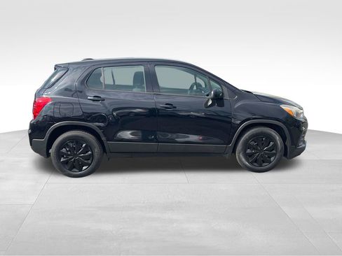 Used 2017 Chevrolet Trax LS FWD image 9