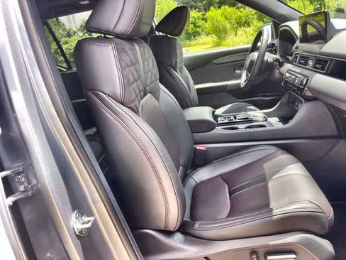 Used 2026 Honda Pilot Black Edition image 12