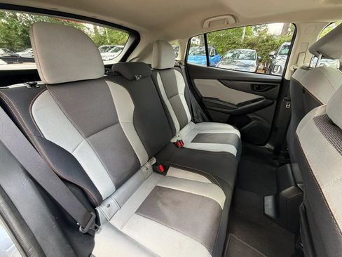 Used 2021 Subaru Crosstrek 2.0i Premium w/ Moonroof Package AWD/4WD image 12