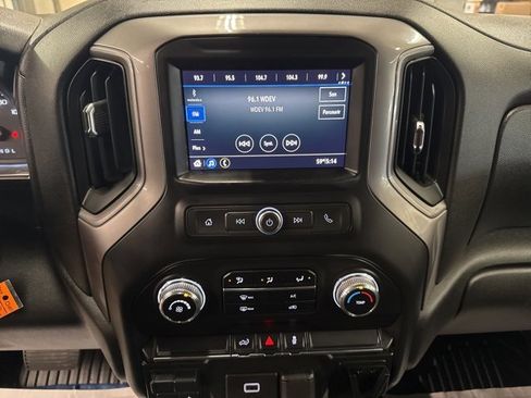 Used 2020 GMC Sierra 2500 Base w/ Convenience Package image 14