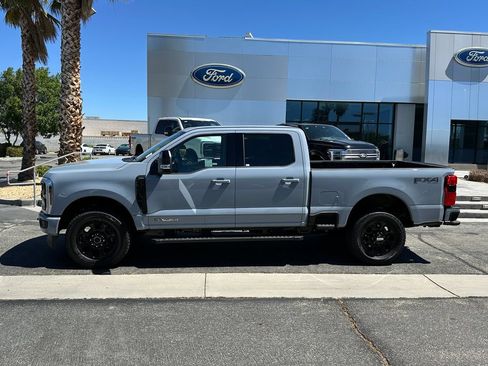 New 2026 Ford F250 Lariat w/ Black Appearance Package AWD/4WD image 3