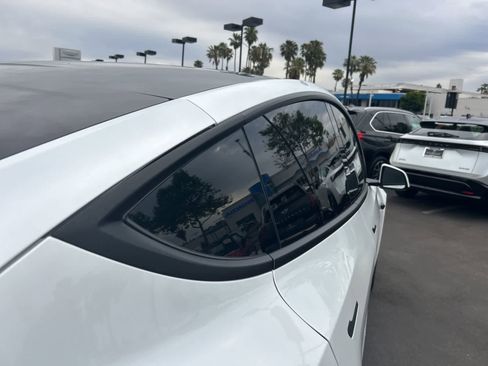 Used 2024 Tesla Model Y Long Range image 22