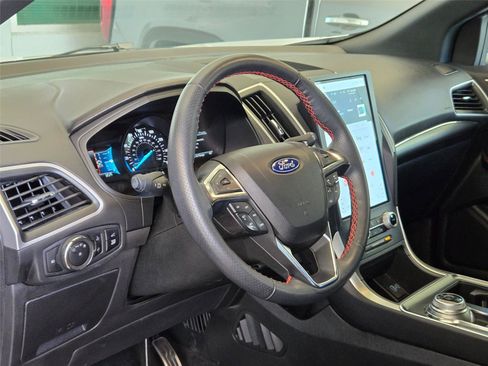 Used 2023 Ford Edge ST-Line AWD/4WD image 9
