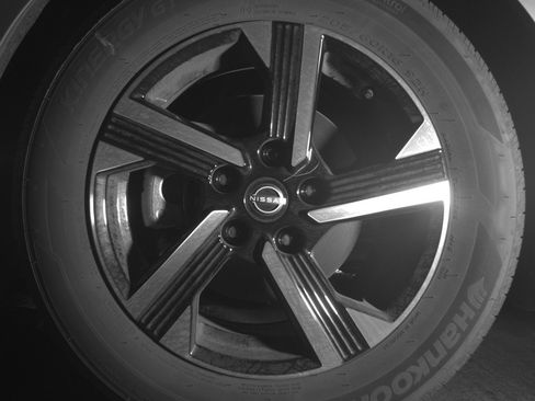 Used 2025 Nissan Sentra SV image 12