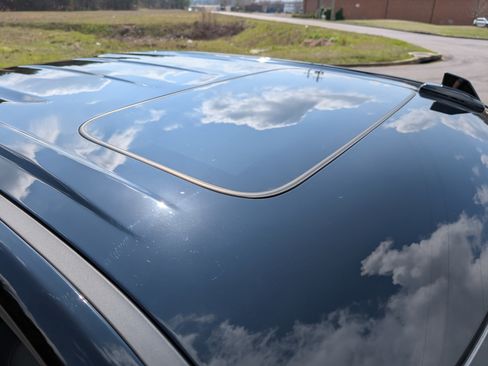 Used 2025 GMC Sierra 1500 SLT w/ SLT Premium Plus Package image 14