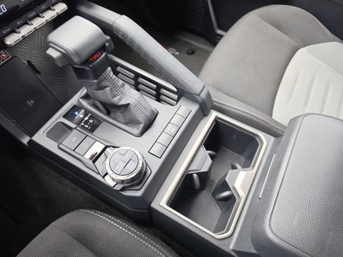 Certified 2025 Toyota 4Runner TRD Off-Road AWD/4WD image 23