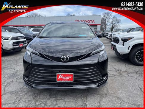 New 2026 Toyota Sienna XLE Woodland Edition image 2