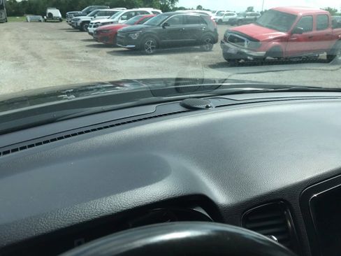 Used 2020 Dodge Durango GT AWD/4WD image 31