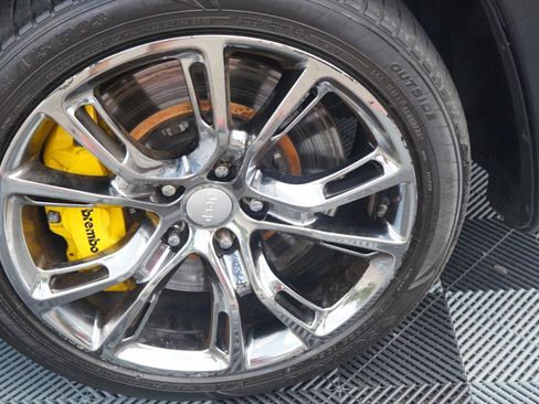 Used 2018 Jeep Grand Cherokee Trackhawk AWD/4WD image 34