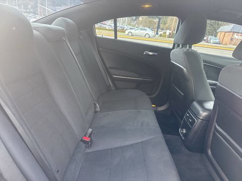 Used 2011 Dodge Charger SE w/ Connectivity Group image 17