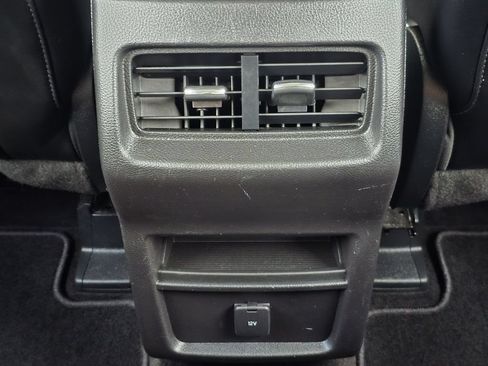 Used 2018 Ford Edge SEL w/ Equipment Group 201A AWD/4WD image 28