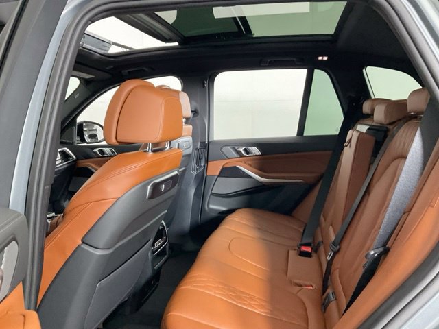Certified 2026 BMW X5 xDrive40i w/ M Sport Package AWD/4WD image 32