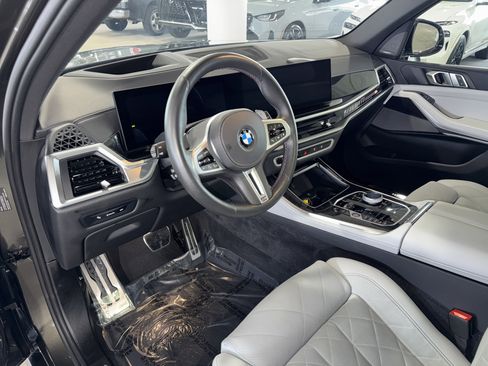 Used 2025 BMW X5 M60i w/ Executive Package image 20