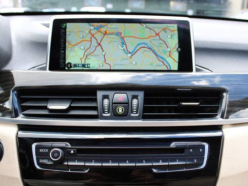 Used 2016 BMW X1 xDrive28i AWD/4WD image 16
