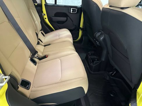 Used 2023 Jeep Gladiator Sport AWD/4WD image 55