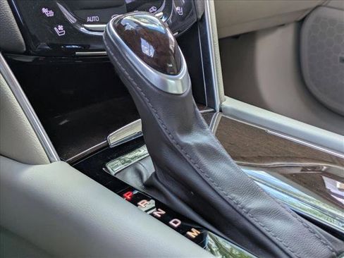 Used 2017 Cadillac XTS Luxury FWD image 14