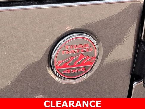 Used 2025 Jeep Wrangler Rubicon image 29