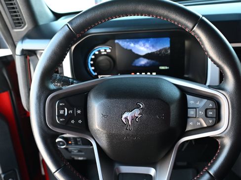 Used 2023 Ford Bronco Heritage Edition image 24