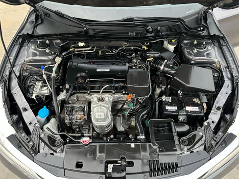 Used 2017 Honda Accord LX image 48