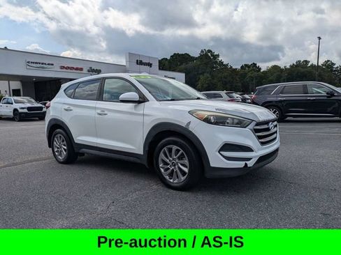 Used 2018 Hyundai Tucson SE FWD image 3
