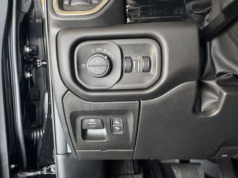New 2026 RAM 1500 Laramie w/ Night Edition AWD/4WD image 23