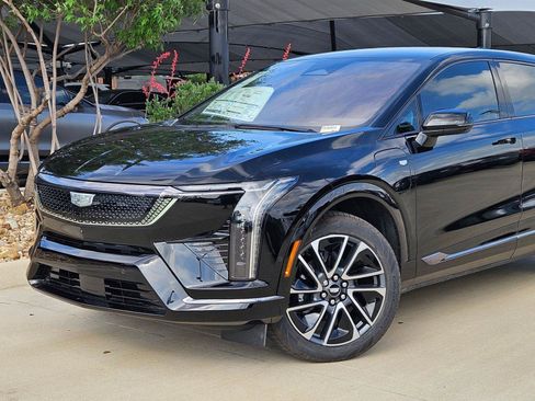 New 2026 Cadillac Optiq Sport 1 w/ LPO, Floor Liner Package AWD/4WD image 6