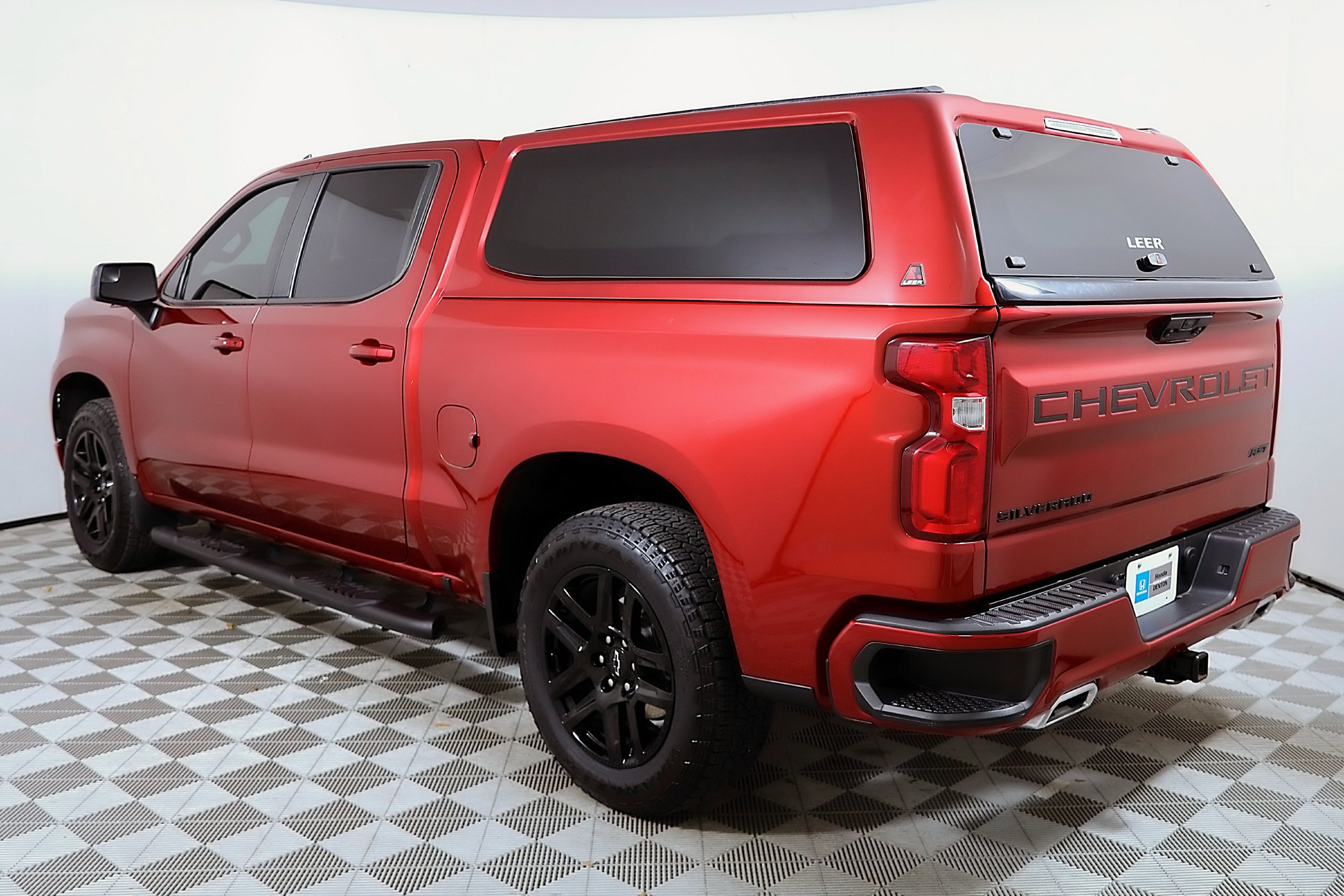 Used 2023 Chevrolet Silverado 1500 RST w/ Convenience Package II AWD/4WD image 8