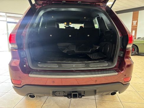 Used 2020 Jeep Grand Cherokee Trailhawk AWD/4WD image 8