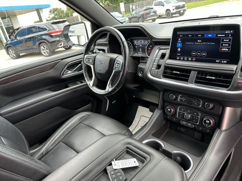 Certified 2021 Chevrolet Tahoe Z71 w/ Z71 Off-Road Package AWD/4WD image 42