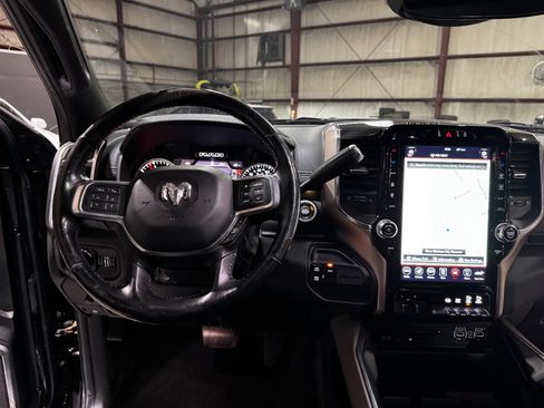 Used 2019 RAM 2500 Laramie image 31