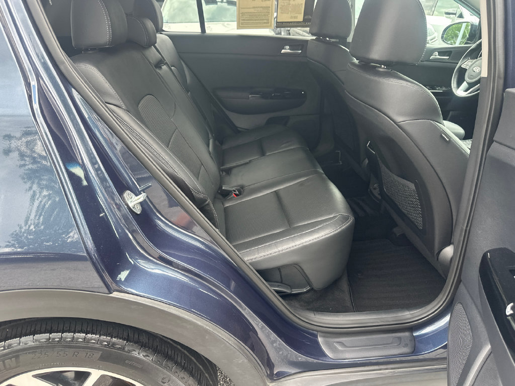 Used 2021 Kia Sportage EX w/ EX Technology Package FWD image 13