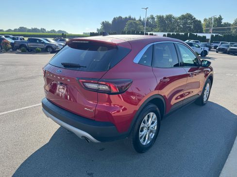 Used 2023 Ford Escape Active w/ Tech Pack #1 AWD/4WD image 7