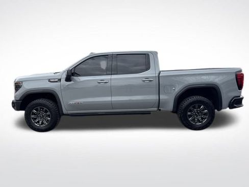 Used 2024 GMC Sierra 1500 AT4X image 3
