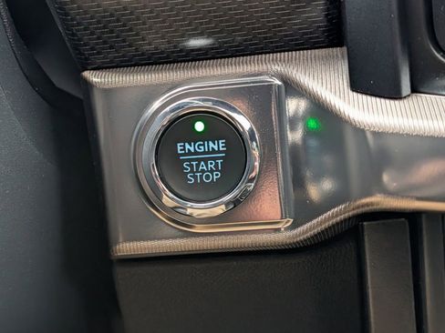 Certified 2023 Ford F150 Raptor w/ Raptor Carbon Fiber Package image 29