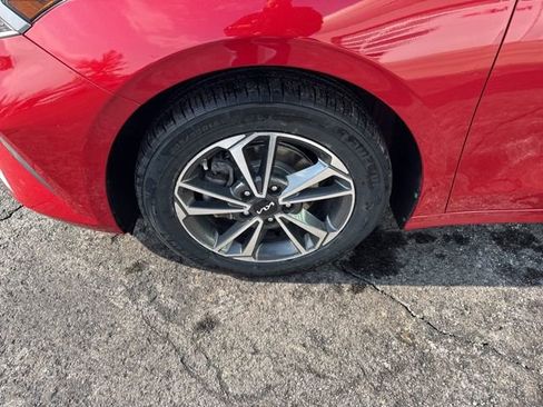 Certified 2023 Kia Forte LXS image 6