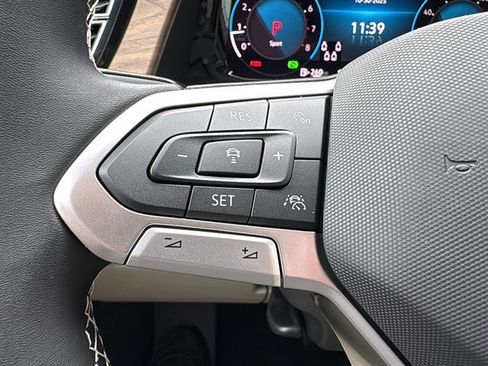 New 2026 Volkswagen Atlas SE FWD image 18