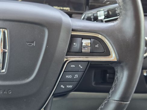 Used 2021 Lincoln Navigator Black Label w/ Special Edition Package AWD/4WD image 28