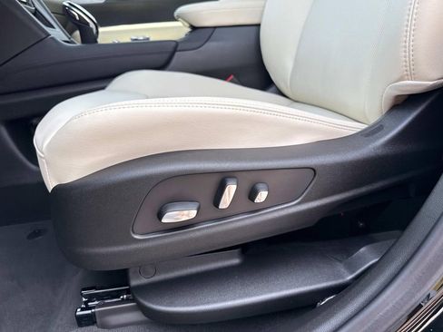 New 2025 Cadillac XT6 Sport w/ Technology Package image 21