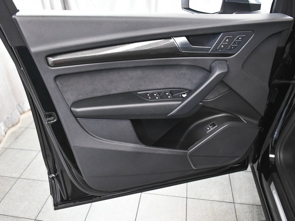 Used 2023 Audi SQ5 Premium w/ Convenience Package AWD/4WD image 9