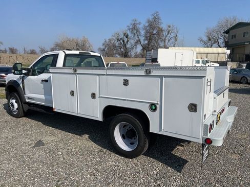 New 2024 Ford F550 4x4 Regular Cab Super Duty image 3
