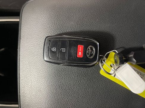 Certified 2024 Toyota Tacoma SR5 image 24