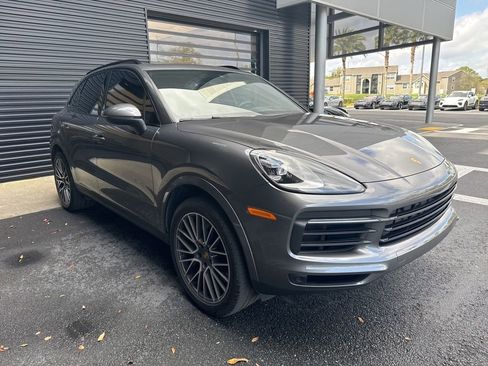 Used 2020 Porsche Cayenne image 4