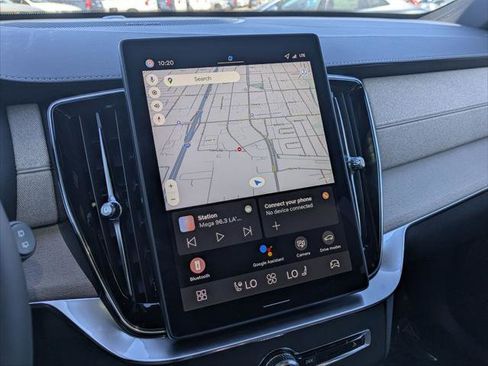 New 2026 Volvo XC90 B5 Plus w/ Protection Package image 9