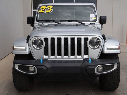 Used 2023 Jeep Wrangler Unlimited Sahara w/ Cold Weather Group AWD/4WD image 5