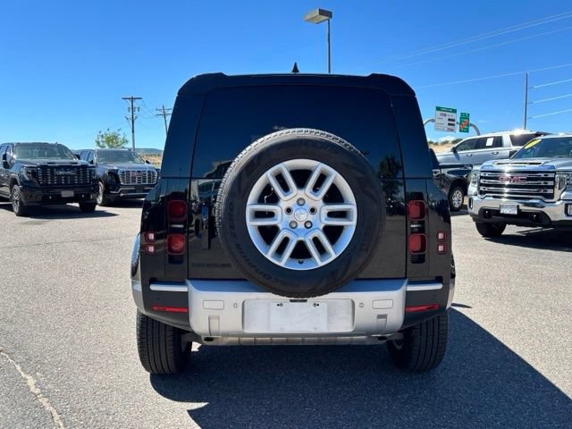 Used 2025 Land Rover Defender 110 S AWD/4WD image 4