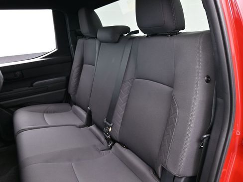 Used 2025 Toyota Tacoma SR5 image 33