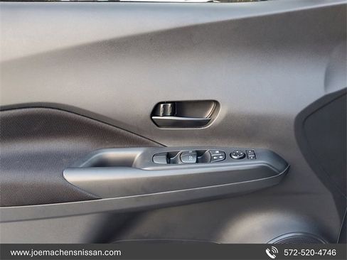 New 2025 Nissan Kicks Play S image 18