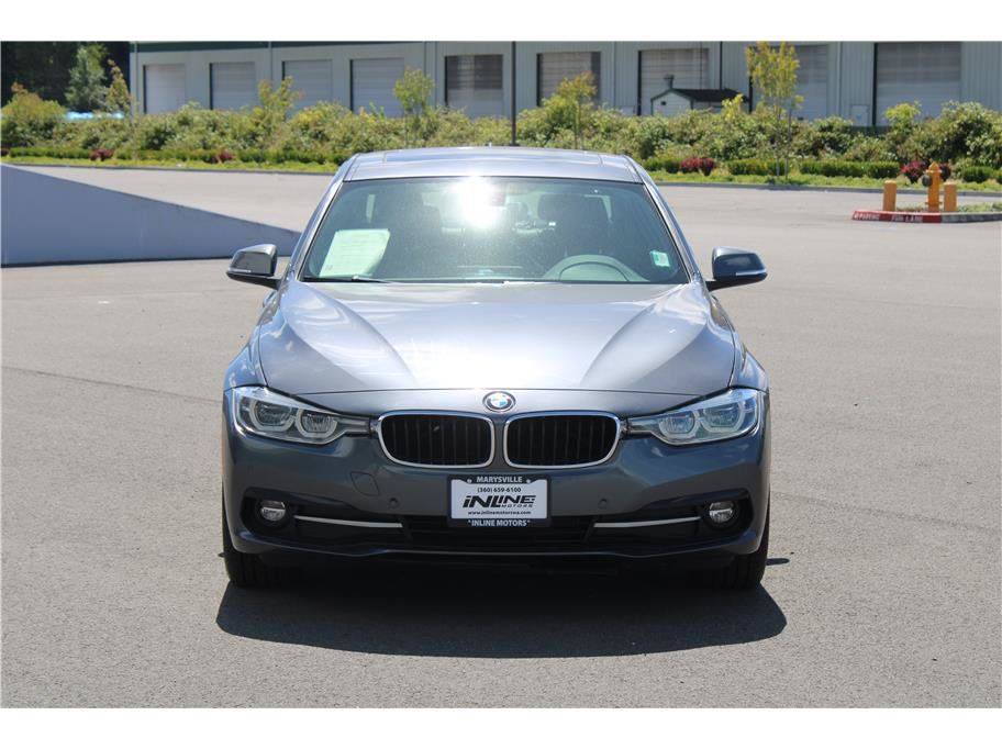 Used 2018 BMW 328d xDrive Sedan w/ Convenience Package AWD/4WD image 5