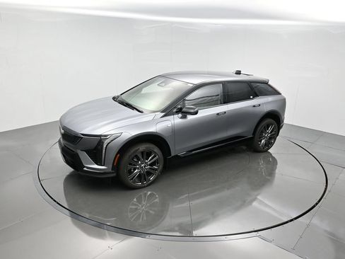 New 2027 Cadillac Optiq Premium Sport w/ LPO, Floor Liner Package AWD/4WD image 46