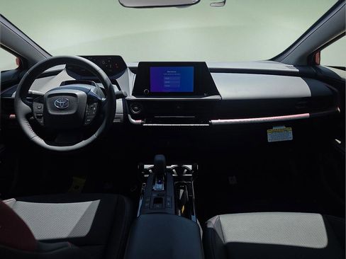 New 2026 Toyota Prius Plug-In Hybrid FWD image 16